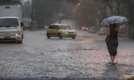 Cidade mineira registra maior volume de chuva do Brasil, segundo INMET