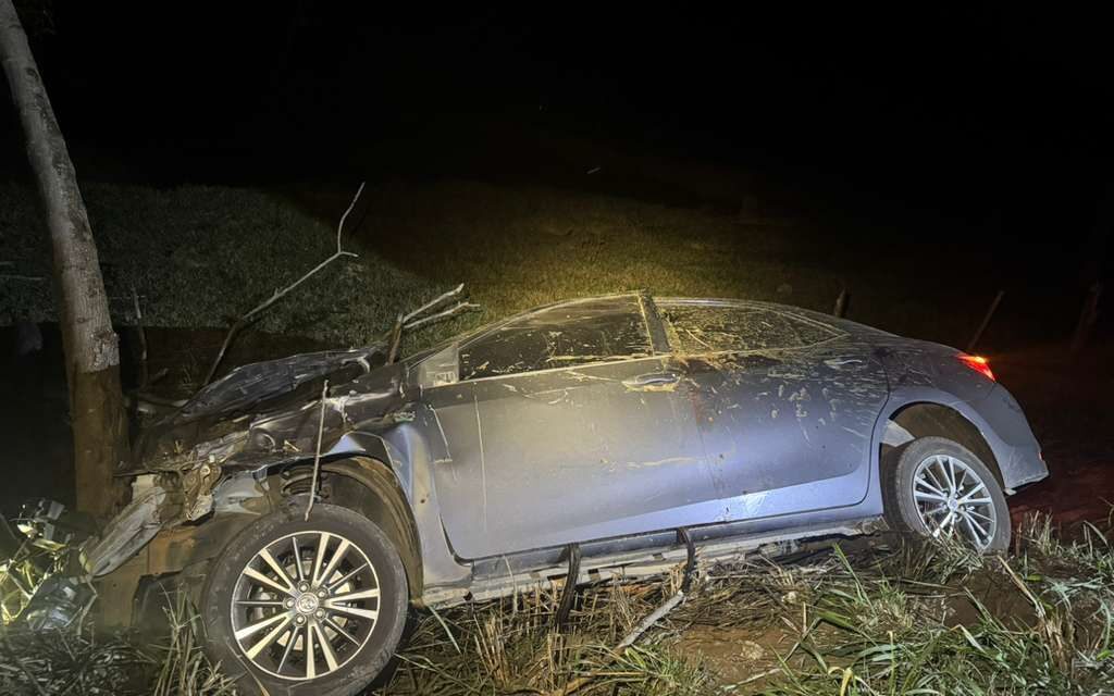 Duas pessoas ficam feridas após atropelamento de cavalo na BR-354