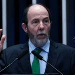 Ex-presidente do BC classifica política fiscal atual como “suicida”