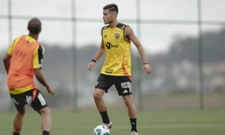 Atlético foca no Brasileirão e enfrenta o Internacional com desfalques importantes