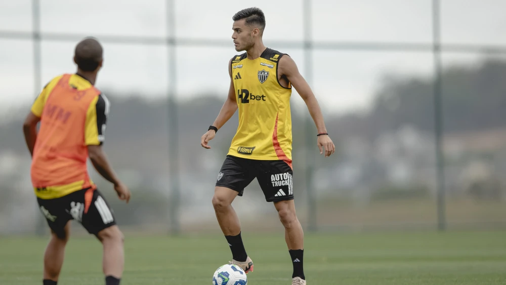 Atlético foca no Brasileirão e enfrenta o Internacional com desfalques importantes