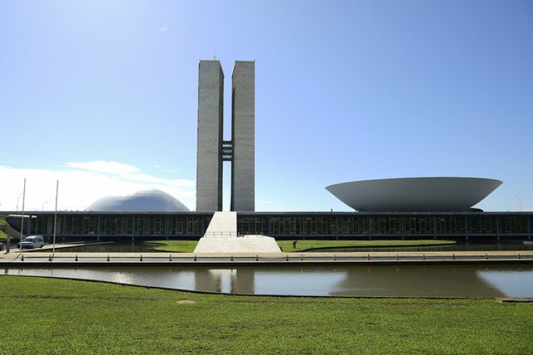 Rogério Silveira destaca força de Luís Eduardo Falcão durante Marcha dos Vereadores de Minas em Brasília  