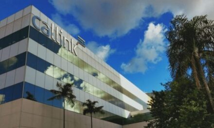 Callink compra a Algar Tech  