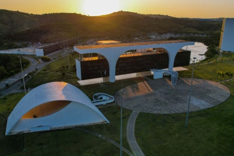 Arrecadação de impostos sobe 0,5% em Minas  