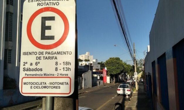 Zona azul de Uberlândia movimenta R$ 400 mil  