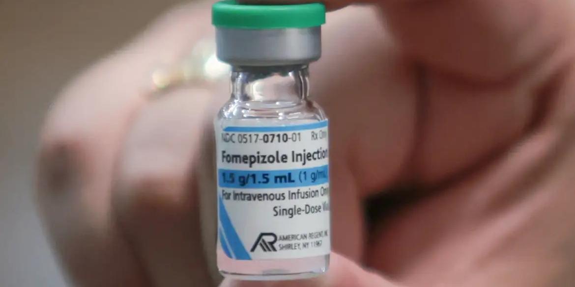 Minas recebe antídoto contra intoxicação por metanol em meio à crise sanitária nacional