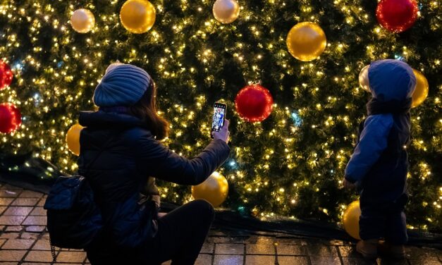 ”Concurso Cultural Natal EnCanto & Luz 2025” valoriza artistas locais em música, poesia e artes visuais