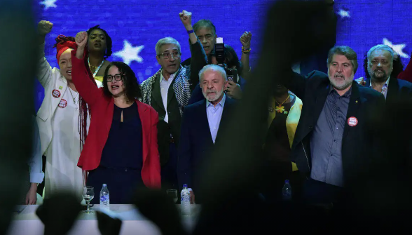 Brasil manifesta apoio à soberania da Venezuela e de Cuba, diz Lula