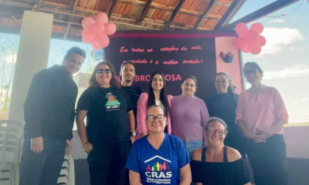 CRAS I realiza ação de conscientização sobre câncer de mama em Formiga