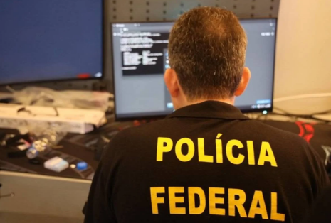 Polícia Federal cumpre mandados e Justiça bloqueia bens de suspeitos de fraudes bancárias