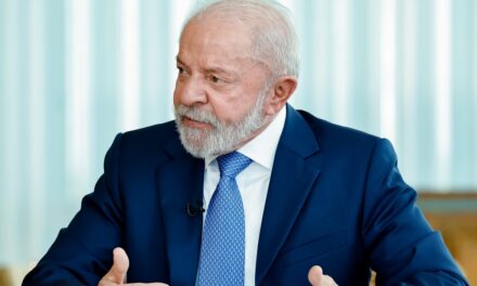 Governo planeja sistema para descontar imposto automaticamente em transações a partir de 2026