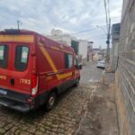 Bombeiros atendem ocorrência de queda de moto no bairro Sagrado Coração de Jesus, em Formiga