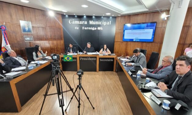 Câmara de Formiga aprova projetos voltados a obras, transporte e valorização do servidor