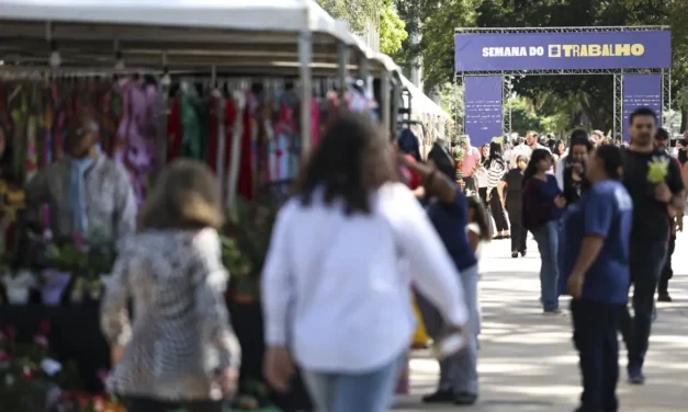Desemprego no Brasil atinge menor nível histórico e renda do trabalhador sobe, aponta IBGE