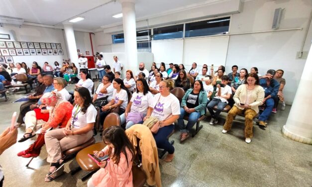 ‘’Seminário de Fibromialgia’’ é realizado na Câmara de Formiga e marca avanço no acolhimento aos portadores da doença