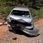 Dois homens ficam feridos em acidente na BR-494, em Divinópolis