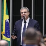PT aciona STF e pede afastamento do governador Cláudio Castro por suposta interferência em investigações