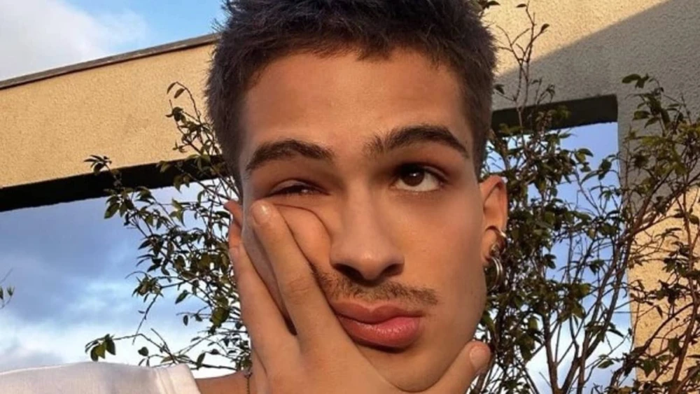 João Guilherme ironiza suposta declaração sobre Bruna Marquezine e Shawn Mendes