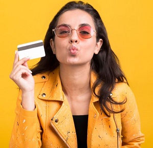 Quais critérios para ter cartão de crédito ganhando pouco?