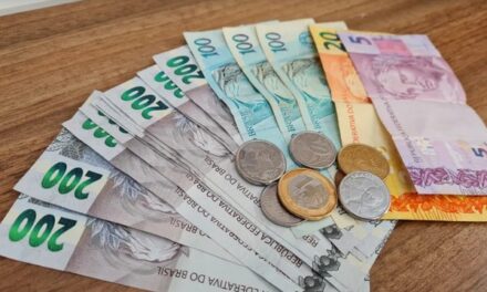 Governo reduz previsão do salário mínimo de 2026 para R$ 1.627 após desaceleração da inflação