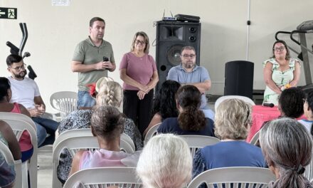 Representantes da Prefeitura e Direção do Núcleo Vida Saudável se reúnem com integrantes do programa para definir atividades de 2026