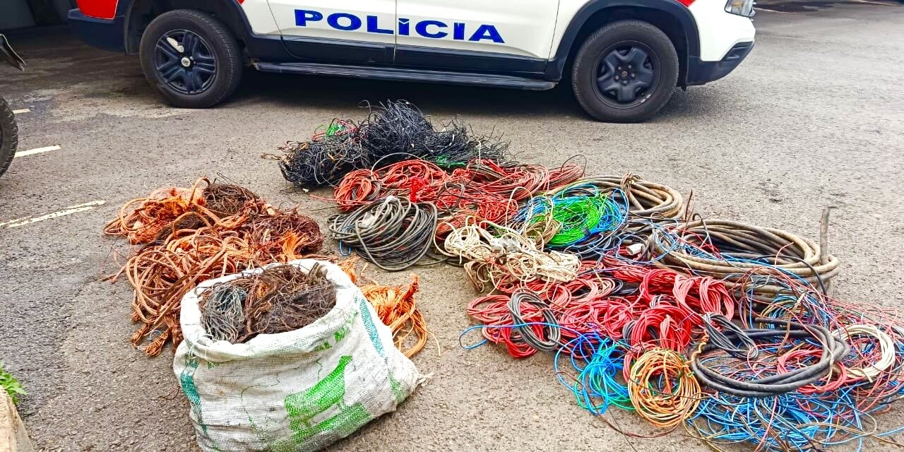 Polícia Militar apreende mais de 500 kg de cobre e prende suspeitos durante a Operação “Circuito Fechado”, em Arcos