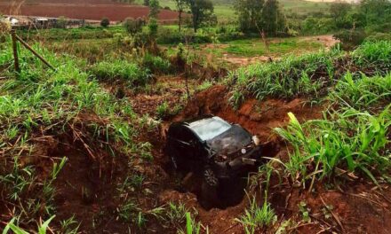 Bombeiros de Oliveira socorrem vítimas em série de acidentes nesse fim de semana