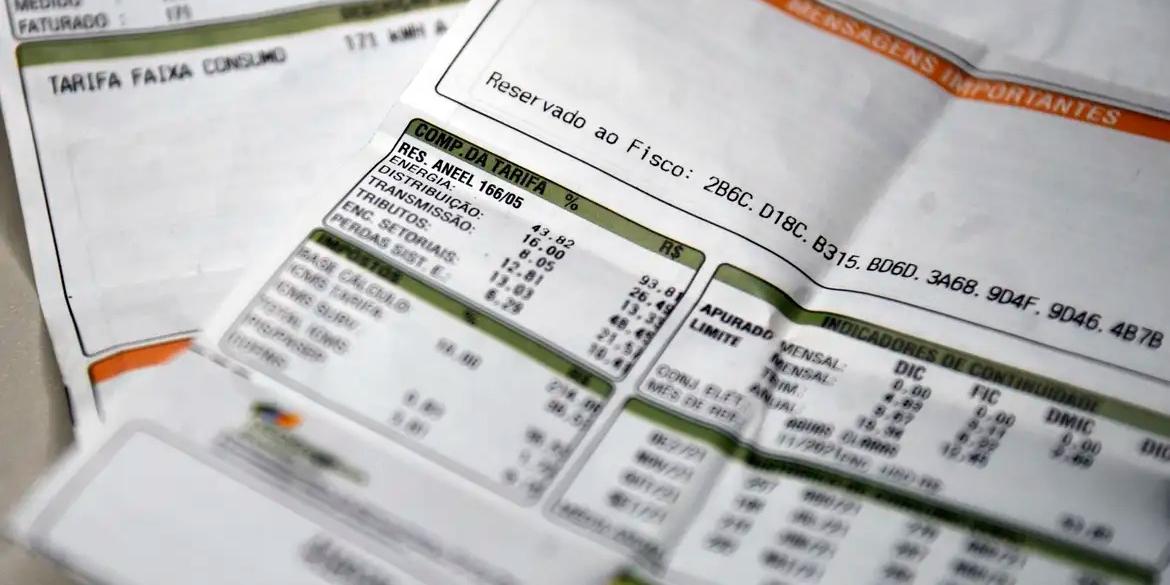Bandeira vermelha será mantida em novembro e conta de luz segue mais cara