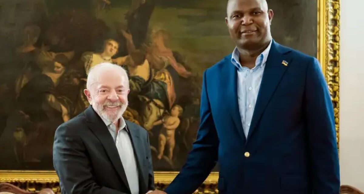 Lula defende biodiesel da Petrobras e sugere exploração de gás em Moçambique