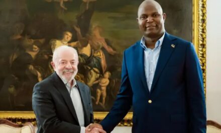 Lula defende biodiesel da Petrobras e sugere exploração de gás em Moçambique