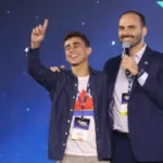 Eduardo Bolsonaro acusa Nikolas Ferreira de tentar se distanciar de ex-presidente