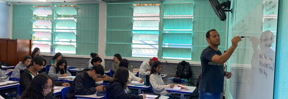 Educação de Minas anuncia edital para seleção de formadores e tutores da rede estadual