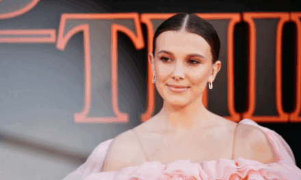 Atriz de Stranger Things apresenta queixa contra colega de elenco por assédio e intimidação