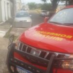 Fio de baixa tensão rompido causa risco de eletrocussão no bairro Centenário