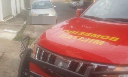 Fio de baixa tensão rompido causa risco de eletrocussão no bairro Centenário