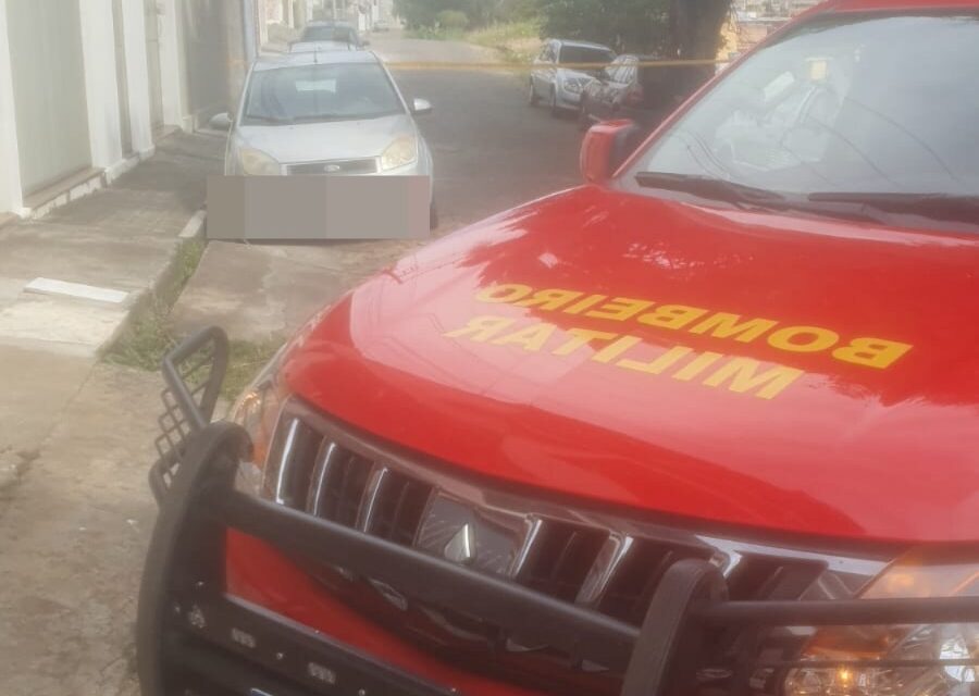 Fio de baixa tensão rompido causa risco de eletrocussão no bairro Centenário