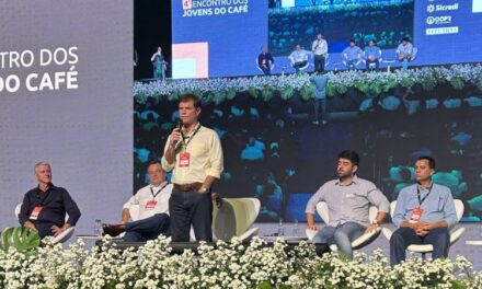 Encontro celebra o poder de transformação da nova geração  