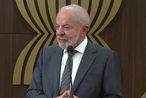 Presidente Lula promete nova ligação a Trump se encontro entre negociadores não for agendado