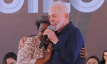 Governo Lula avalia auxílio a famílias de mortos em operação policial no Rio de Janeiro