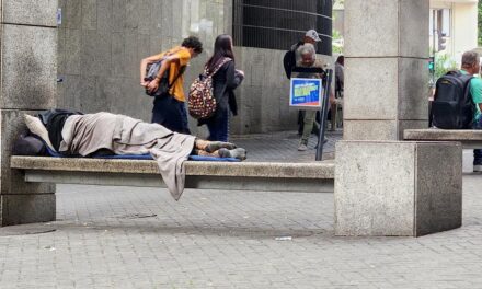 BH vota nesta terça projeto para ‘devolver’ pessoas em situação de rua à cidade de origem