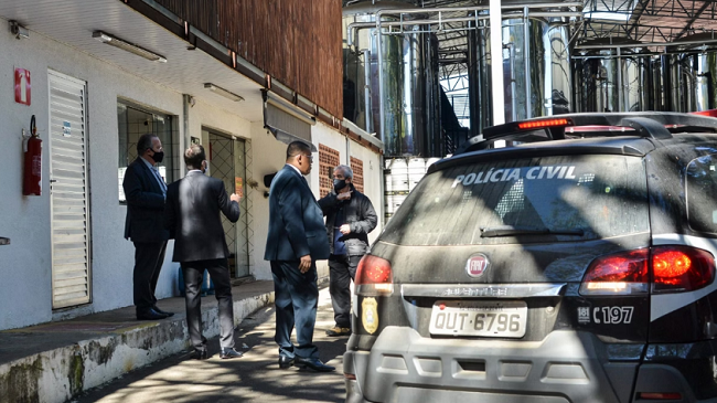 Decisão da Justiça encerra processo criminal da Cervejaria Backer após cinco anos