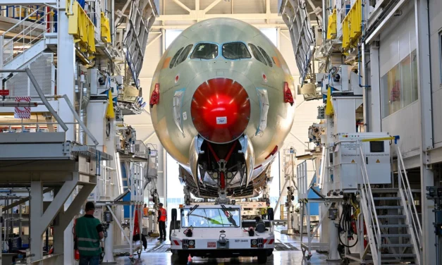 Qantas revela imagens do avião que promete voar 22 horas sem escalas