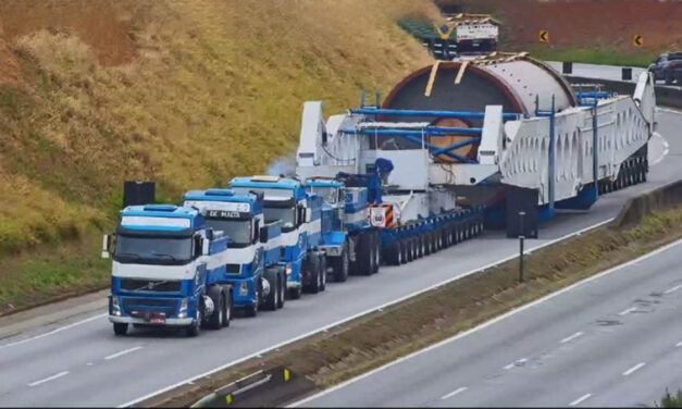 Supercarreta com carga de 850 toneladas será escoltada pela PMMG na BR-354 neste sábado (8)
